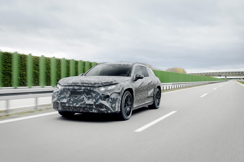 03.AMG.EA純電架構(gòu)平臺的第二款全新車型&mdash;&mdash;AMG.EA高性能純電SUV的原型車迎來首次冬測.jpg