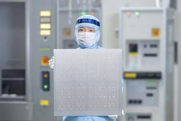 突破掩模限制！尼康發布全球首款后道光刻機
