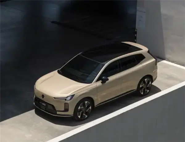 全新中型插混SUV！沃爾沃XC70官圖首發(fā)：8月開啟預(yù)售