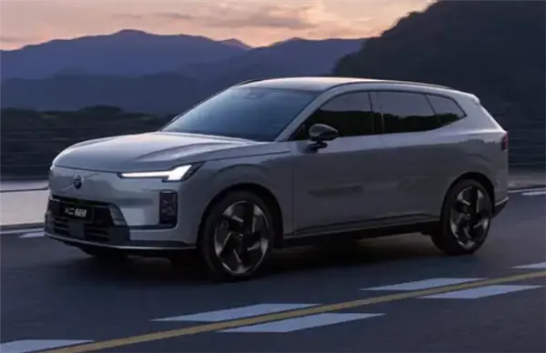 全新中型插混SUV！沃爾沃XC70官圖首發(fā)：8月開啟預(yù)售